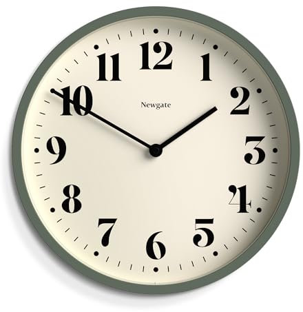 NEWGATE® Number Four Theatre wanduhr | Moderne runde Uhr | 30cm | Spargel grün | Dekorative Zahlen | Ideal für küche, Wohnzimmer oder büro