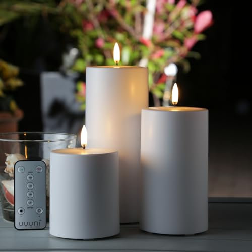 LED Kerzen Outdoor Piffany UYUNI Lighting mit Batterien und Fernbedienung flackernde Flamme Stumpenkerzen aus Kunststoff Kerzenset für Innen/Außen Timerfunktion dimmbar weiß (3er Set - 3 Größen)