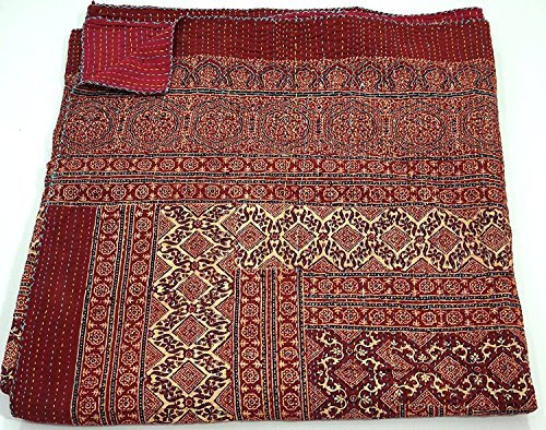 Indische Kantha-Steppdecke, Ajrakh Pirnt, Blockdruck, Ikat-Tagesdecke, ethnisch, Vintage-Kunst