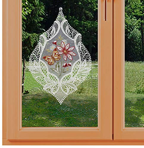 Organza Fensterbild mit Blütenmotiv und Schmetterling in rot und Vogtländischer Spitze