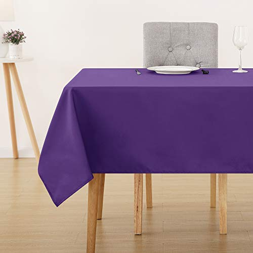 Deconovo Wipeable Tablecloths Rectangular Outdoor Table Cloth Wipe Clean Water Resistant Table Cover for Garden, 54 x 79 inch (137 x 200 cm), Purple