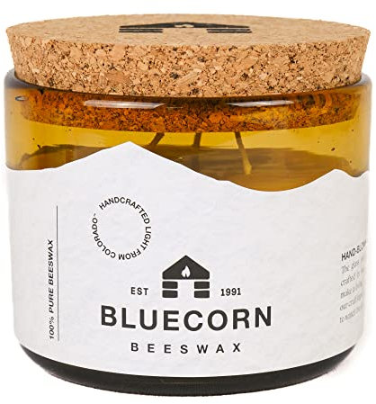 Bluecorn Beeswax Bienenwachskerze in recyceltem geblasenem Glas | 100 % reine Bienenwachskerze | ungiftig | handgegossen in Colorado | 100 % recyceltes Glas | lächerlich lange Brenndauer (625 ml)