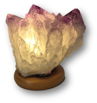 Edelsteinartikel Amethyst Kristall Tischlampe auf Buchenholzsockel, Naturstein aus Brasilien, Aufrechte Spitzen (Modern-341)
