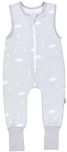 TupTam Schlafsack mit Füßen – Ganzjahresschlafsack Baby 2.5 TOG aus Baumwolle, OEKO-TEX zertifiziert, Farbe: Wolke Stern Mond umstülpbarer Fuß, Größe: 116-122