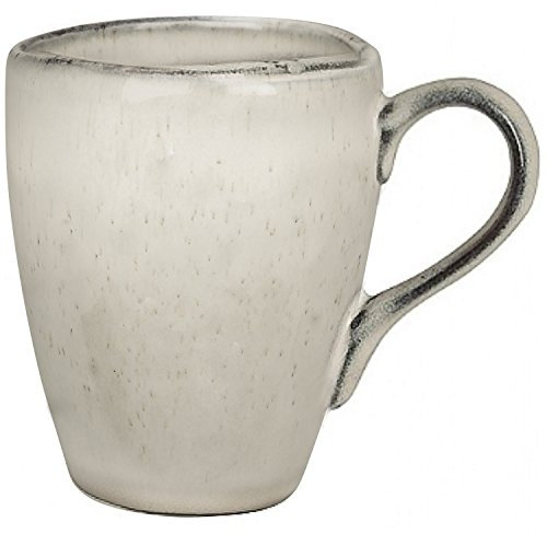 broste Copenhagen Becher Kaffebecher Steingut Creme Nordic Sand + Dekoanhänger