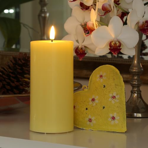 MARELIDA LED Kerze Echtwachs Deluxe Homeart Stumpenkerze mit realistischer 3D Flamme mit Wachsspiegel gelb Indoor (D: 7,5cm - H: 15cm)