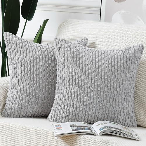 Madizz Lot de 2 Housses de Coussin en Velours côtelé rayé Boho Housse de Coussin décorative Douce pour canapé Chambre à Coucher Gris Clair 45 x 45 cm