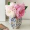 SYDDOL Künstliche Blume mit Vase Seiden-Päonien-Blumenstrauß mit Porzellanvase, die echt aussieht, für Brautstrauß, Tischmitte, Wohn- und Restaurantdekoration (Blush Pink Flower + Porzellanvase)