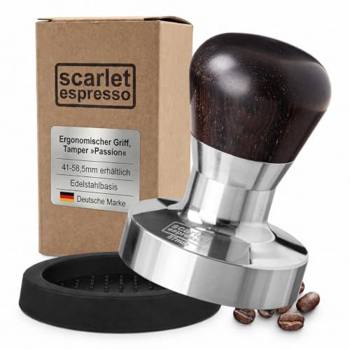 scarlet espresso | Tamper »Passion« für Barista; mit ergonomischem PVC- oder Edelholzgriff nach Wahl und Präzisions-Edelstahlbasis (Set 57 mm & Tamperablage)