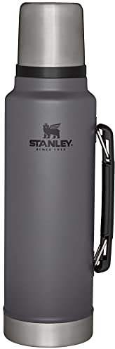 Stanley Botella clásica de boca ancha aislada al vacío, color carbón, termo de acero inoxidable 18/8 sin BPA para bebidas frías y calientes, 1.5 cuartos de galón