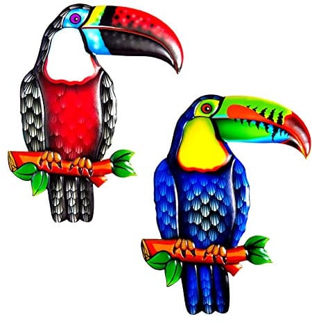 2 Stück Metall Kolibri Wanddekoration Gartendeko,Metall Bunte Vögel Wandkunst Hängende Skulptur 3D Tukan Wanddeko Wandskulptur zum Aufhängen für Drinnen und Draußen Terrasse Wand Zaun Garten Set 2