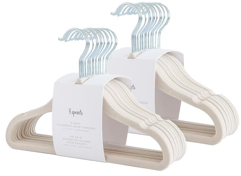 3 Sprouts Samt Kleiderbügel Baby, rutschfest, 30 Stück, Beige | schlankes Profil für mehr Platz weiche Oberfläche mit Kerben für Bodys, Jacken und kleine Outfits verhindert Abrutschen