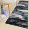 TAPISO Maya Teppich Läufer Meterware Kurzflor Wohnzimmer Flur Küche Modern Brücke Grau Blau Schwarz Verwischt Meliert Design ÖKOTEX 80 x 1500 cm
