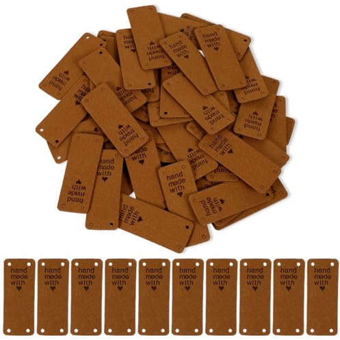 JIEYAO 50 Stück PU Leder Handmade Label,Handmade Tags Button mit Löchern Braun Handmade Label zum Annähen Geprägte Tag Verschönerung für DIY Jeans Taschen Schuhe Hut Handwerk Stricken Häkeln