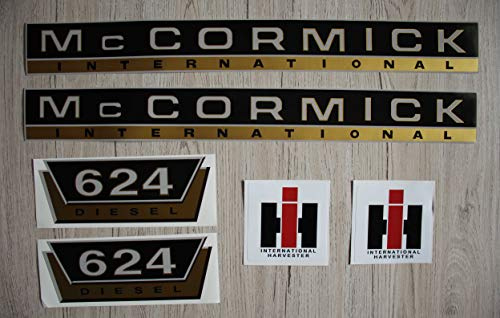 IHC MC CORMICK Aufkleber 624 Gold Traktor Emblem Sticker Label Set
