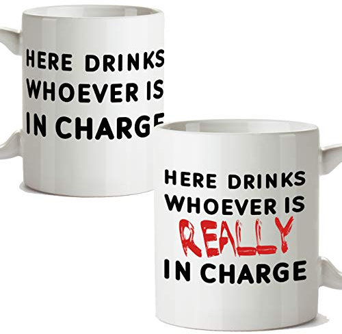 MUGFFINS Aquí Bebe quien Manda (UK) (Pack 2 Tazas)
