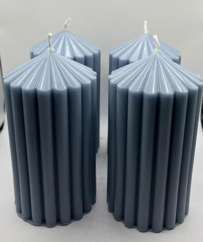 Løgum Kloster dänische Blockkerze Stumpenkerze ohne Duft 4-er Set mit Rillen Brenndauer ca. 39 Std., Sondergrößen ca. 50 Std (pastell-blau Sondergröße 7x13cm)