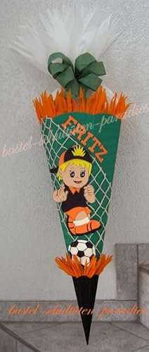 Schultüten Bastelset Fußball-Spieler 2 grün-schwarz-orange MaterialType 3D Wellpappe-Rohling