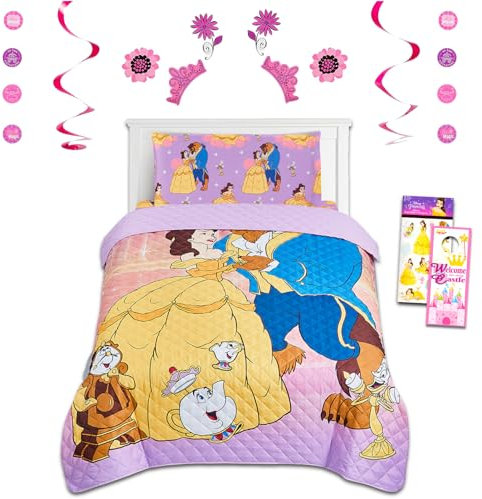 Die Schöne und das Biest Bettwäsche-Set für Doppelbetten für Mädchen – Set mit Belle Bettlaken mit Bettlaken, Spannbetttuch, Kissenbezug, gesteppter Tagesdecke und Aufklebern, mehr | Die Schöne und