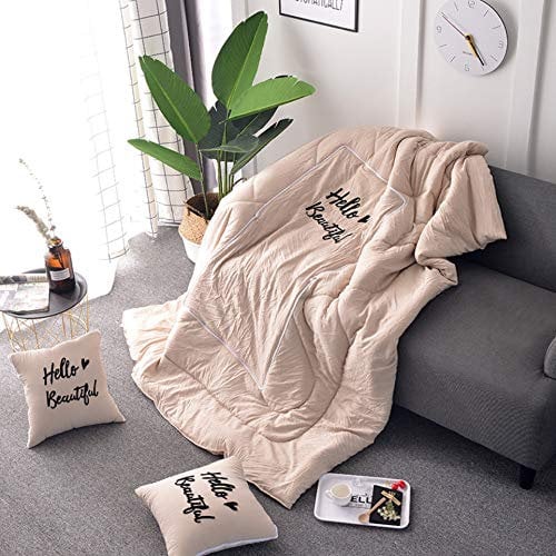 Decke und Kissen in einem,flauschig weiches Reisekissen umwandelbar zur Reisedecke,Camping Kissen/Car Decke/Dekorative Kissen, Leicht (100 x 150 cm, Beige)