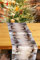 KAMACA Tischläufer 40x140 cm mit hochwertigem Druck-Motiv Küche Esstisch Eyecatcher Herbst Winter Weihnachten (Rehfamilie Im Winterwald)