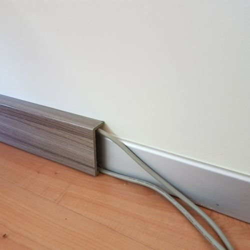 FIP Porte Italiane, Zoccolino Battiscopa Passacavi in HDF, Resistente all'Acqua, Ideale per Coprire Battiscopa Esistenti, Prezzo/Quantità al Metro Lineare, Misura 3,3x9 cm, Colore Palissandro Tortora