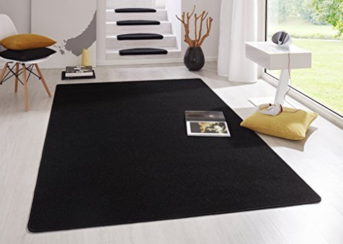 Hanse Home Indoor Teppich Fancy – Wohnzimmerteppich einfarbig Modern Velours Teppich für Esszimmer, Wohnzimmer, Kinderzimmer, Flur, Schlafzimmer, Küche – Schwarz, 133x195cm