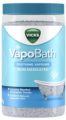 VICKS Vapo Bath – Bath Salt with Soothing Vapours – Infused with Menthol and Camphor Scents – Contains Natural Essential Oils: Eucalyptus, Nutmeg and Cedar Leaf – Non Medicated - 425g