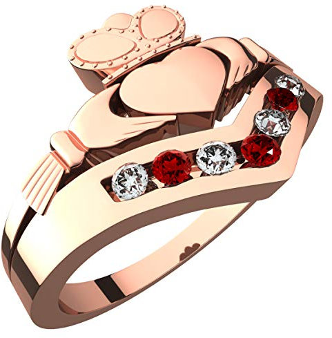 GWG Jewellery Anello Placcato in Oro Rosa 18K Claddagh Ornato con Cristalli Rosso Rubino - 8 in Confezione Regalo per Donne