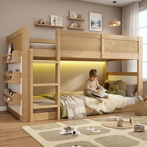 Yihomfy Lit Superposé Enfant 90x200 cm, Lit Cabane Enfant avec Étagères Latérales et Bande LED, Cadre de Lit en Bois et Rotin, Lit Mezzanine avec Garde-Corps 360° et Espace Multifonction