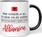 JUNIWORDS Tasse, Sieht vielleicht so aus, als würde ich dir zuhören. Doch in Wahrheit denke ich an Albanien (1001291), Wähle Farbe, Schwarz