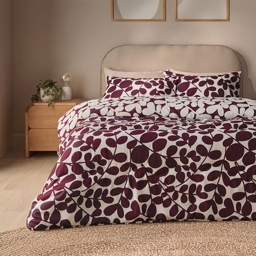 Silentnight Coverless 10.5 Tog Duvet, Berry Leaf Print, King | Supersoft Stylish, Bed Quilt & Pillowcase Set, Two Reversible Designs, All Year Round Comfort, No Cover Needed
