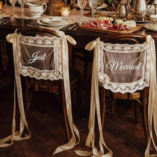 CCUUHJ Spitzen-Stuhldekorationen für Hochzeit, 2er-Set, Just Married, Weiß, 43x33 cm, mit Satinbändern,just Married deko (Weiß)