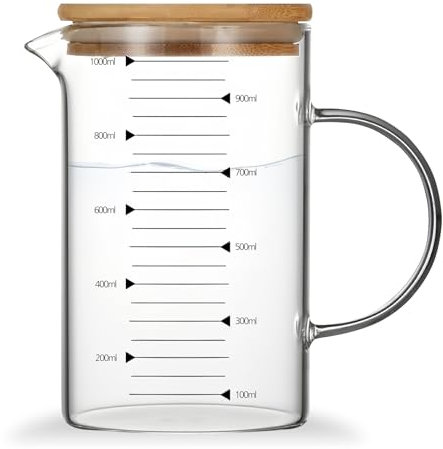 GOEDCH Messbecher Glas: 1L Temperaturbeständig Messkanne mit Bambusdeckel, Transparent Messbecher, Borosilikatglas, Klare Messungen für Saft, Back Zubehör, Ergonomischem Griff, Dicke Wand (1000ml)