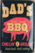 Blechschild 20x30cm gewölbt Dad´s BBQ Chillin & Grillin Grill Vintage Deko Geschenk Schild