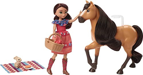 Dreamworks Spirit HHR35 - Picknick-Freunde Spielset mit Spirit-Pferd und Lucky-Puppe (brünette Haare), inklusive Decke, Korb und Zubehör, Spielzeug für Kinder ab 3 Jahren