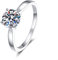 StarGems 2ct Moissanite 925 Silber platinierter klassischer Ring mit vier Zacken B4507-2ct-48 (15.3)