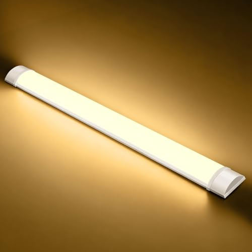 Yelyee Feuchtraumleuchte LED 90CM, Kellerlampe 30W 3000LM, GaragenLampe Kaltweiss 3000K, Röhre Lampe IP65 Wasserfest, Werkstattlampe Deckenleuchte, Feuchtraum Leuchte für garage Werkstatt Keller