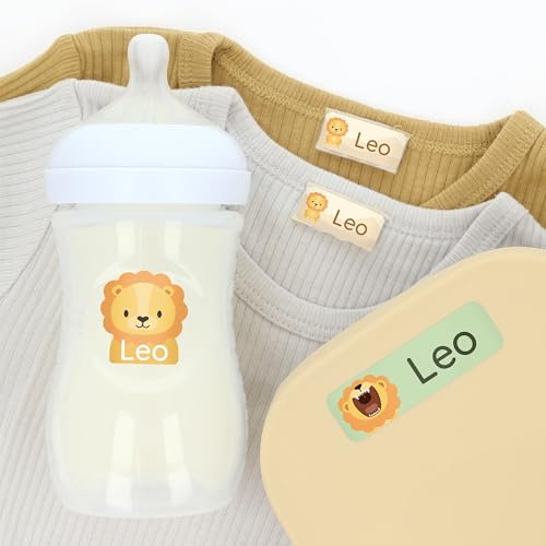 Klebekerlchen® Namensaufkleber Kinder Set für Kleidung & Gegenstände (75 Stück), Namensetiketten zum Beschriften für Kindergarten, Kita oder Schule, wasserfest – Löwe