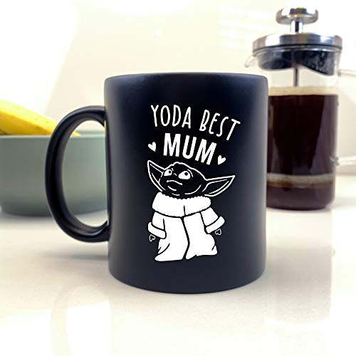 eBuyGB Personalised Coffee Mug, Matt Black Baby Yoda Mug, 350ml Star Wars Themed Tea Cup, Gifts for Mum from Daughter, Son (Yoda Best Mum)