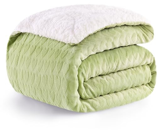 PanxHome Sherpa Decke 160x200 cm, Einzigartige Herzförmiger Jacquard Milchvelours Kuscheldecke, 470GSM Dicke Decke, Warm Kuscheldecke Flauschige, Sofadecke, Wohndecke, Couchdecke, Grün