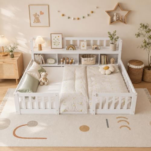 OLIVIBED Bodenbett Kinderbett 140x200 cm, Montessori Bett mit Rausfallschutz & Bücherregal, Doppelbett aus Holz mit Babytür, Junge und Mädchen, Niedrige Einstiegshöhe, Weiß