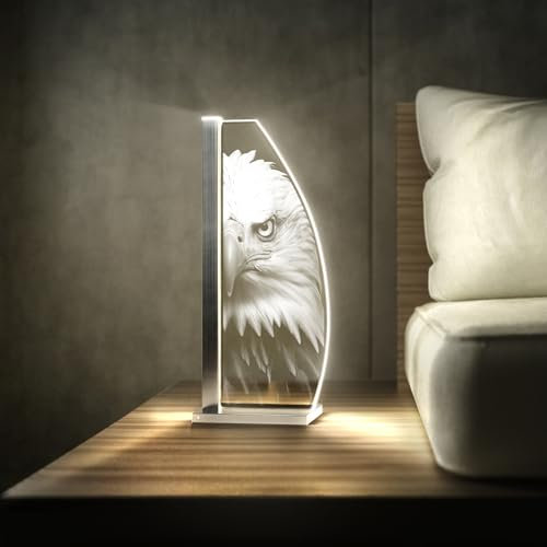 Luverre Tischlampe | LED-Leuchte | Glas-Leuchte mit Gravur für Nachttisch, Kommode, Wohnzimmer | Tiere, Adler (Eagle Eye, Segel | silber)