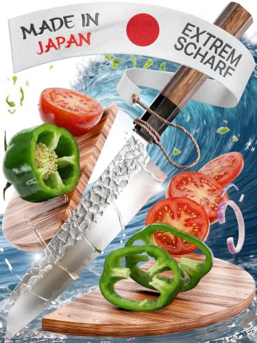 Schiere Schärfe® Santoku - Handgefertigtes Original - Japanisches Messer | Universalmesser, 18 cm Klinge, Schneidfreudig dünn, hohe Standzeit, nur 132 g, VG10-Edelstahl, Griff Walnussholz/Büffelhorn