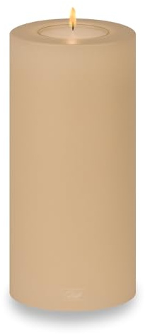 Qult Farluce Trend Brazilian Sand ∅ 8 + 10 cm • Teelichthalter in Kerzenform • Kerze • Kunststoffkerze in Kerzenoptik • Teelichtkerze mit Teelichteinsatz • inkl. Qult Maxilight Teelicht (Ø 10 H 21 cm)
