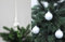 JACK by Thüringer Glas Eislack Christbaumspitze 28cm + 12x Christbaumkugeln 6cm Spitze Weihnachtskugel Set, Farbe:Weiß Eislack