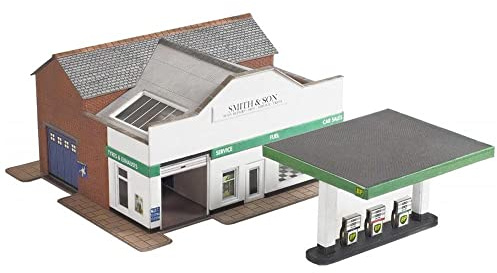 Metcalfe PN181 Service Station & Petrol Pumps N Gauge Card Kit