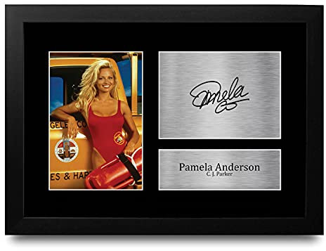 HWC Trading FR A4 Pamela Anderson Baywatch Geschenke Gedruckt Signiert Autogramm Bild Für Fernsehshow Fans - A4 Framed