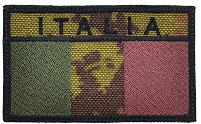 LA PATCHERIA Patch Bandiera Italia 8x5cm - Patch 100% Ricamata con Velcro® Originale Velcro® Brand Hook Cucito sul Retro - Alta qualità - per Decorare Giacche, Zaini, Uniformi