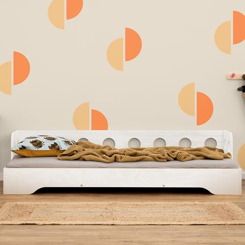smartwood TILA 5 Kinderbett 90x200 | Montessori Bodenbett mit Lattenrost & Rausfallschutz | Für Jungen & Mädchen | Weiß | Sicheres und Robustes Holzbett für Kinder ab 3 Jahren